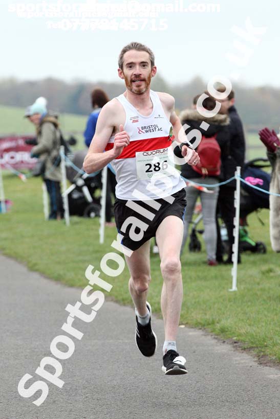 Senior men and womens Heaton Memorial 10k Road Race, Newcastle Town Moor. Photo:  David T. Hewitson/Sports for All Pics